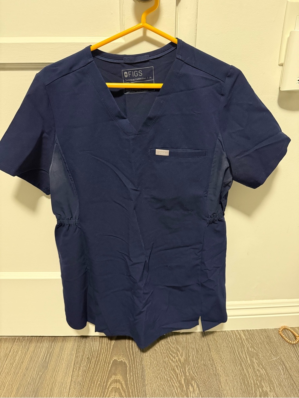 FIGS Navy Technical Collection Scrub Top